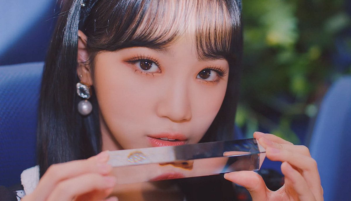 𝐏𝐚𝐧𝐨𝐫𝐚𝐦𝐚 𝐌𝐕 𝐓𝐞𝐚𝐬𝐞𝐫 𝐈𝐈 #김채원 #KIMCHAEWON #キム