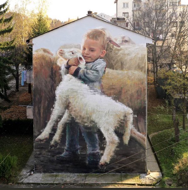 Heredity, 2020
📍#Kamenica #Kosovo 🇽🇰 
by #SlimSafont ()
#streetart #graffiti #art