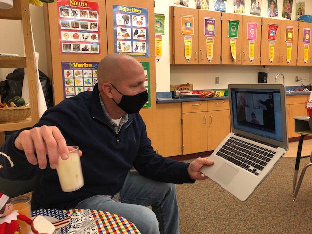 mlewis_qvsd's tweet photo. Got to jump on with some of our ELs today thanks to @bethgrunwald. These two little ones were excited to be online but can't wait to get back to school in person. Count me in too! @EdgeElementary #QVStrong #missthem https://t.co/EG0wiEKmm4