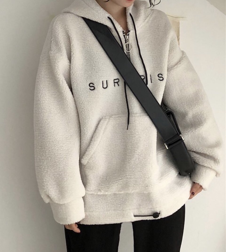 THE8_1107_SVT's tweet photo. 着たい服がいっぱいある。
幾度となく焦がれたスタイルやファッションが本当に沢山、沢山…。

ねぇ、この思いを叶える事なく一生を過ごすの？ https://t.co/U9VND69oVR