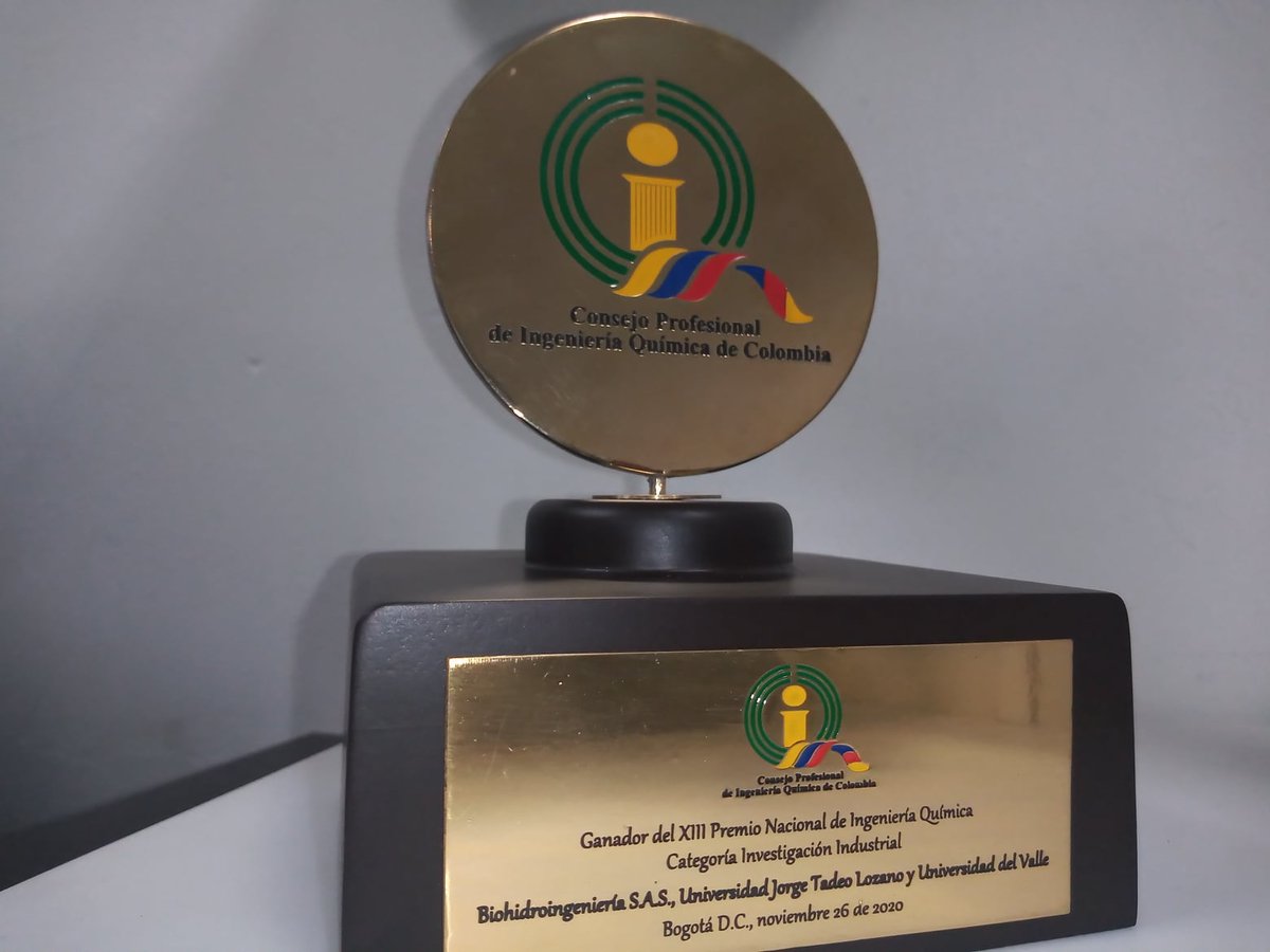 BHingenieria's tweet photo. #BHI comparte con orgullo este magnífico logro: XIII Premio Nacional de Ingeniería Química !!! #cpiq por nuestros trabajos en #Aguadelastre #BallastWater, Nuestro mayor compromiso: Solucionar problemas de la sociedad con #Innovacion #ProduccionLimpia https://t.co/8r01uyVelO