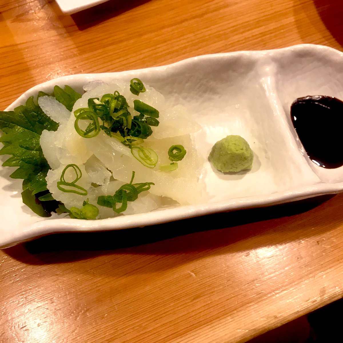 あゆみ こんばんは 昨日はくらげのお刺身を食べました 中華風サラダとかに入ってるくらげが大好きな食べ物の1つなので お刺身で食べられてhappyでしたっ さて2日あいてしまいましたが今週は今日 明日とよろしくお願い致します 21時open