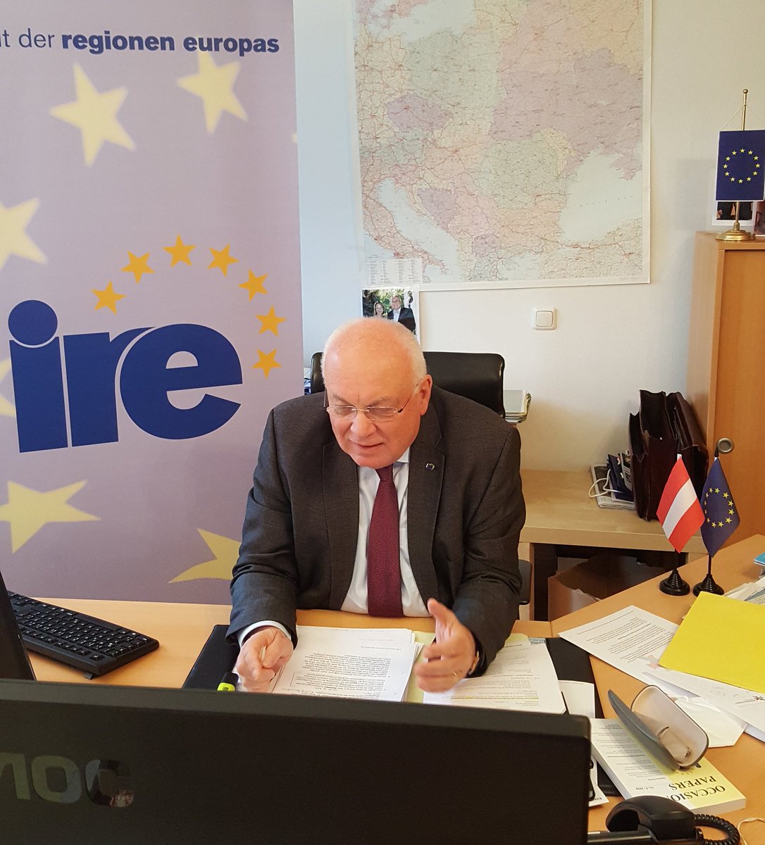 Again videomeetings 💻 Today: #CIVEX-Commission of the European Committee of the Regions 🇪🇺

Franz Schausberger will talk about the #EnlargementPackage 2020 and the Conference of the Future of #Europe on conmection with the #WesternBalkans!

@EPP_CoR @EU_CoR
