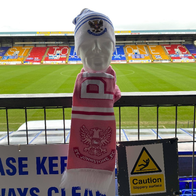 StJohnstone's tweet photo. 🔵⚪️ | Today's prize is a stunning HD Perth Saints pink scarf!

Pink to make everyone wink 😉

Like, retweet and comment to be in with a chance of winning!

Winner announced at 2pm, so be quick!

#SJFC