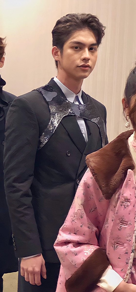 BrightMsiaFC's tweet photo. Look at this handsome man tonight ✨✨
#MillennialsChoice2020
#bbrightvc https://t.co/PGuwrlAYK3