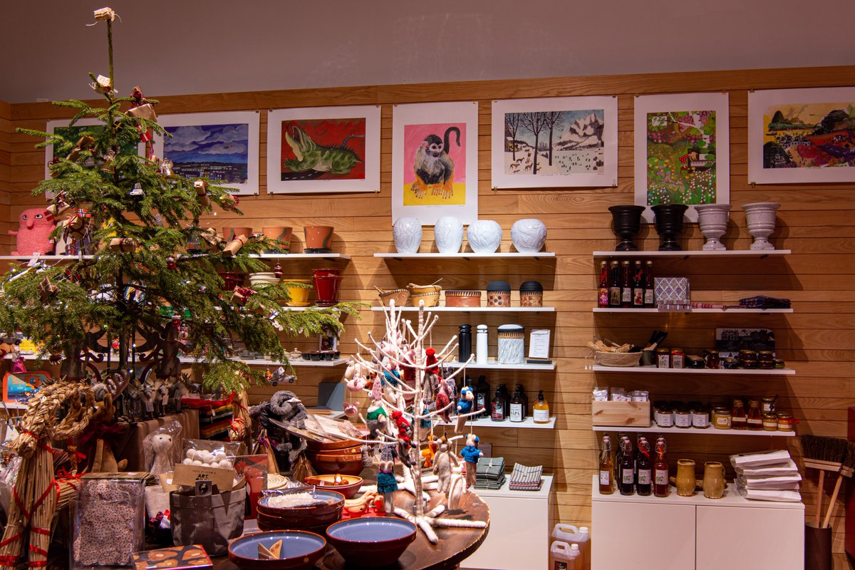 Välkommen till museets julshop! Vi har fyllt vår butik med nya varor inför julen.
halsinglandsmuseum.se/inlagg/2020/va…