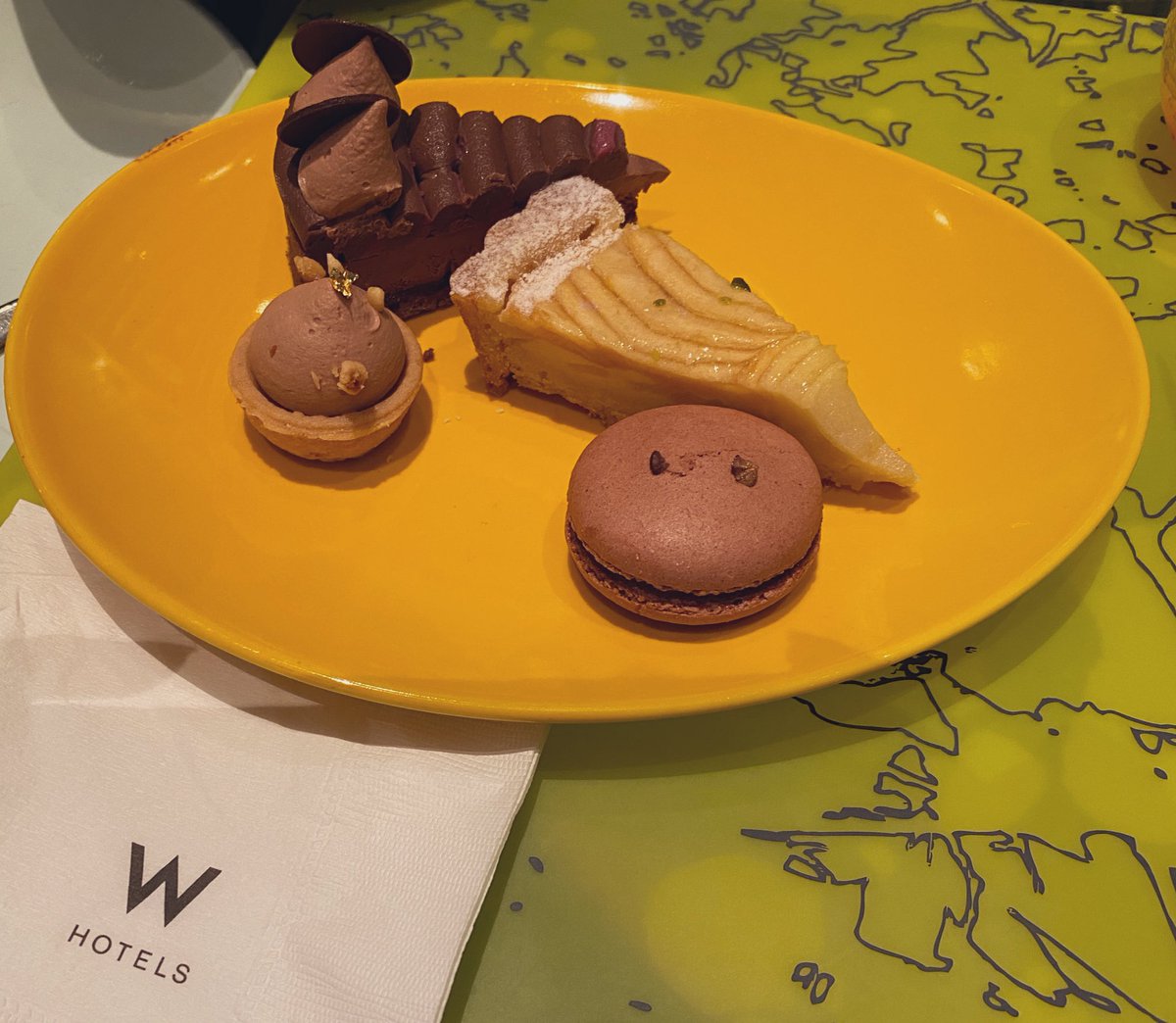 shany0315's tweet image. 可惜菜色有點少
好飽😳
#TheKitchenTable