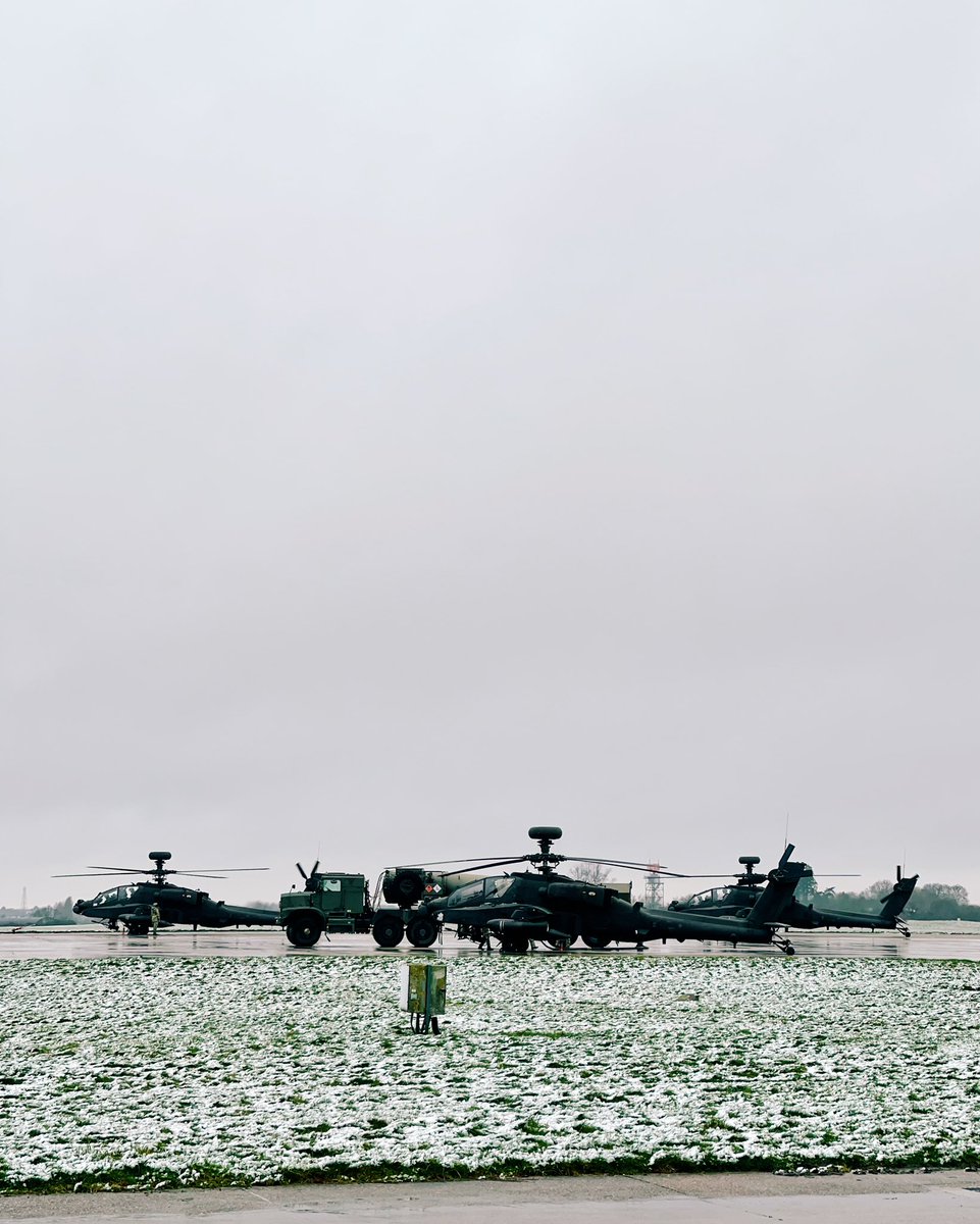 #WESSEXSTORM⁣
⁣
664 Sqn are ready to launch on EX WESSEX STORM, escorting and protecting our RAF brethren from @RAF_Odiham and @rafbenson. 

Challenging wintry weather for a mass aviation assault onto Salisbury Plain. ❄️⁣
⁣
#flyfightlead @ArmyAirCorps
