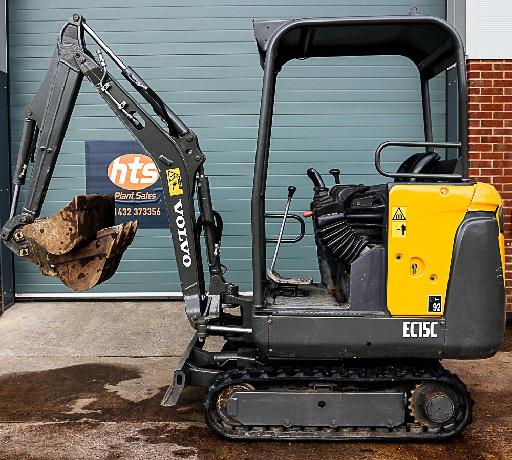 HtsPlant's tweet photo. NEW ARRIVAL! Take a look this Volvo EC15C Mini Excavator
in excellent condition with only 2887 hours on the clock ⏱ Visit https://t.co/q2kqRCNhju today ✔
-
#plant #machine #machinery #construction #equipment #plantsale #construction #secondhandmachine #spares #parts #Volvo https://t.co/s1dJMhssuN