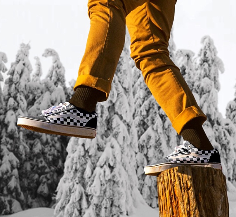 Checkerboard Cool 🏁🪵
Check out our gift guide ow.ly/18FR30rn4hh
⁣
#shoplocal #shoplocalonline #discovertheicons #vans #oldskool #vansireland #vansdublin #wafflesole #onlineireland #irishbusiness #classics #checkerboard
