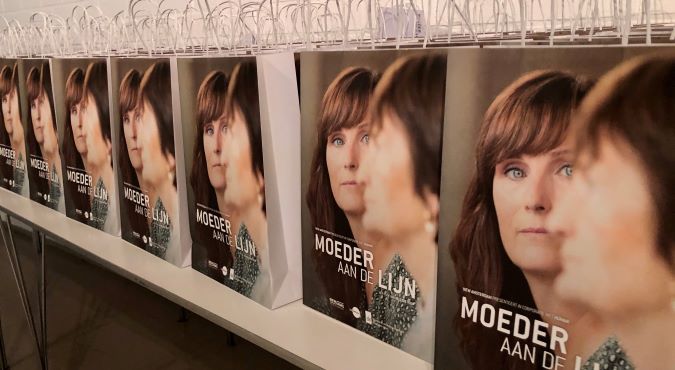 De meet-ups van Moeder aan de Lijn zijn een succes! Wil je zelf een bijeenkomst voor mantelzorgers organiseren: fysiek of online? Meld je aan voor ons online webinar op 10 december. Dan helpen we je met tips, learnings en antwoorden op je vragen. moederaandelijn.nl/webinar