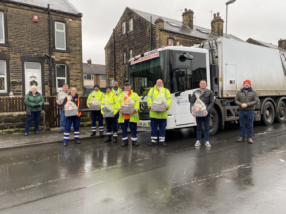 Morley Borough Independents (@morley_boroughs) on Twitter photo Through thick and thin during the pandemic, <a href="/LeedsRecycles/">Leeds Recycles ♻️</a> <a href="/Clean_Leeds/">Clean Leeds</a> <a href="/ZeroWasteLeeds/">Zero Waste Leeds</a> collection teams in Morley have been out throughout - this morning <a href="/WKidger/">Wyn Kidger</a> and <a href="/CllrHutchison/">Cllr A Hutchison</a> presented them a festive hamper to say a huge thank you on behalf of everyone in Morley Through thick and thin during the pandemic, <a href="/LeedsRecycles/">Leeds Recycles ♻️</a> <a href="/Clean_Leeds/">Clean Leeds</a> <a href="/ZeroWasteLeeds/">Zero Waste Leeds</a> collection teams in Morley have been out throughout - this morning <a href="/WKidger/">Wyn Kidger</a> and <a href="/CllrHutchison/">Cllr A Hutchison</a> presented them a festive hamper to say a huge thank you on behalf of everyone in Morley