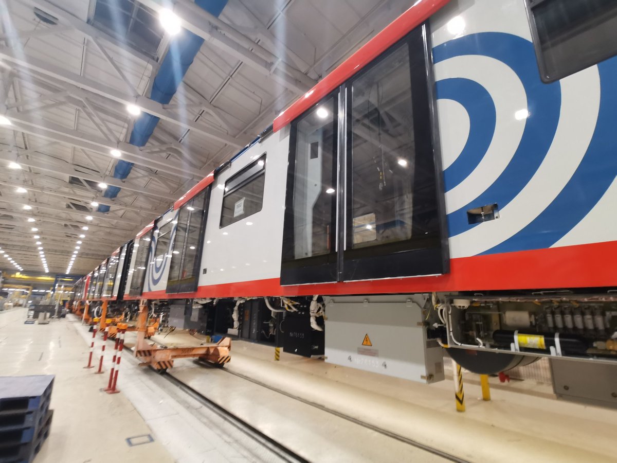 baevgo's tweet image. Have you already seen Moscow 2020 - the new metro train? Yesterday I saw how it is produced at Metrowagonmash. The plant is impressive! I was there a year ago, the plant ranked second in the world in the production of metro cars. This year it is already the first.