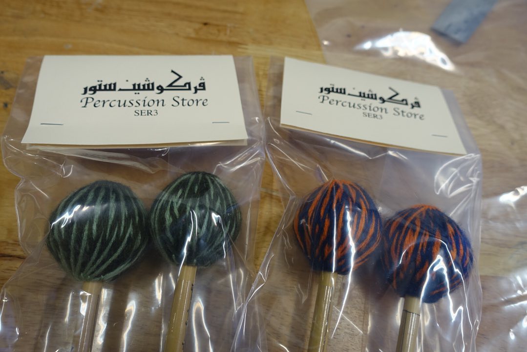 StorePercussion's tweet photo. Happy customer. Thank you for trusting us. He ordered 2 pairs of General Mallets but 1 with custom colours 🤗
.
So guys! It’s your turn! Book your custom mallets with us ✌🏼
.

#percussionstore #marimbamallets #custommarimbamallets #customer https://t.co/aqDBWzUORP