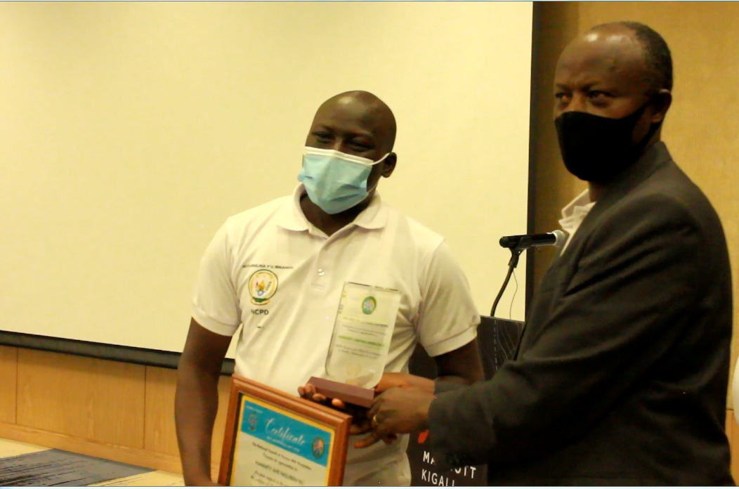 hi-rwanda tweet media