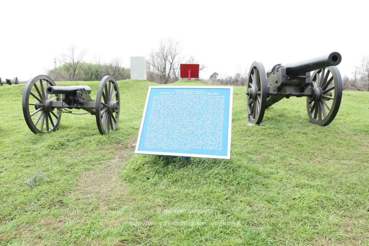 9/  #artillery  #cannons  #USCivilWar -  #Vicksburg: 81 men from  #Illinois and  #Indiana were killed, wounded or MIA after assaulting this  #Confederate redan.