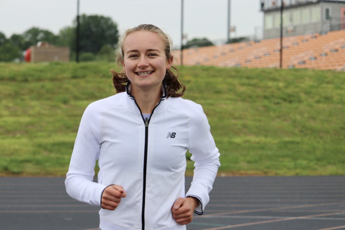 MtnSouthElite's tweet photo. It all started w/ @HannahSegrave 👸🏼
#MtnSouthElite #RunnersOfInstagram #800Meters #2Flat #UTB #JohnsonCity #Tennessee
⛰⛰⛰ https://t.co/pu5edM15PT