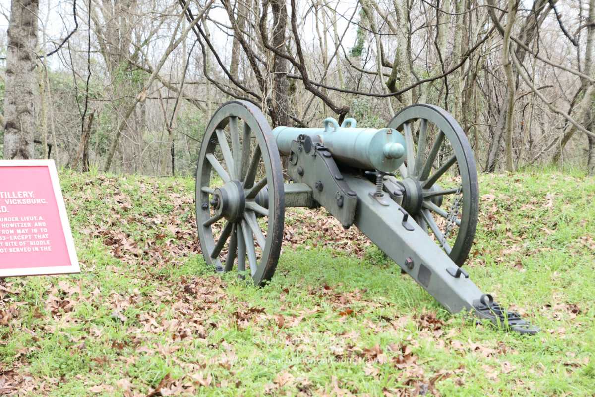 11/  #ACW  #CivilWar  #USCivilWar - These smaller monuments are magnificent and often honor specific actions, men or units. More cannons. Originals? Replicas? I don't know if all are original, but the ones I looked at were.