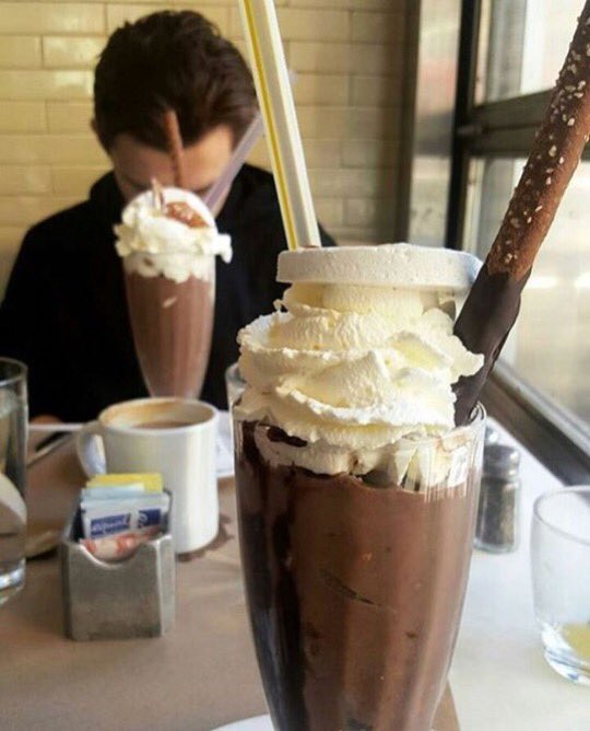 your camera roll if tom holland was your boyfriend: a thread