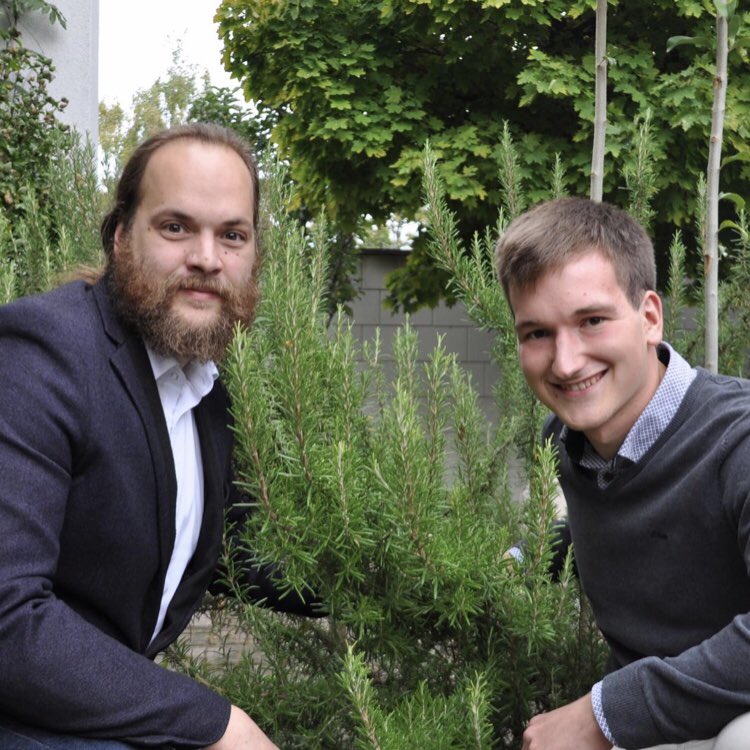 wildschytz's tweet photo. Wir sind Tobias & Fabian, Nerds, begeistert von Technik ;) die über das Internet deutsches Wildfleisch verkaufen.
—
#wildschytz #wildbox #wildfleisch #fleisch #karlsruhe #rheinstetten #heidelberg #mannheim #kochen #essen #startup #unternehmer #jaeger #online https://t.co/zRqflCEOZo