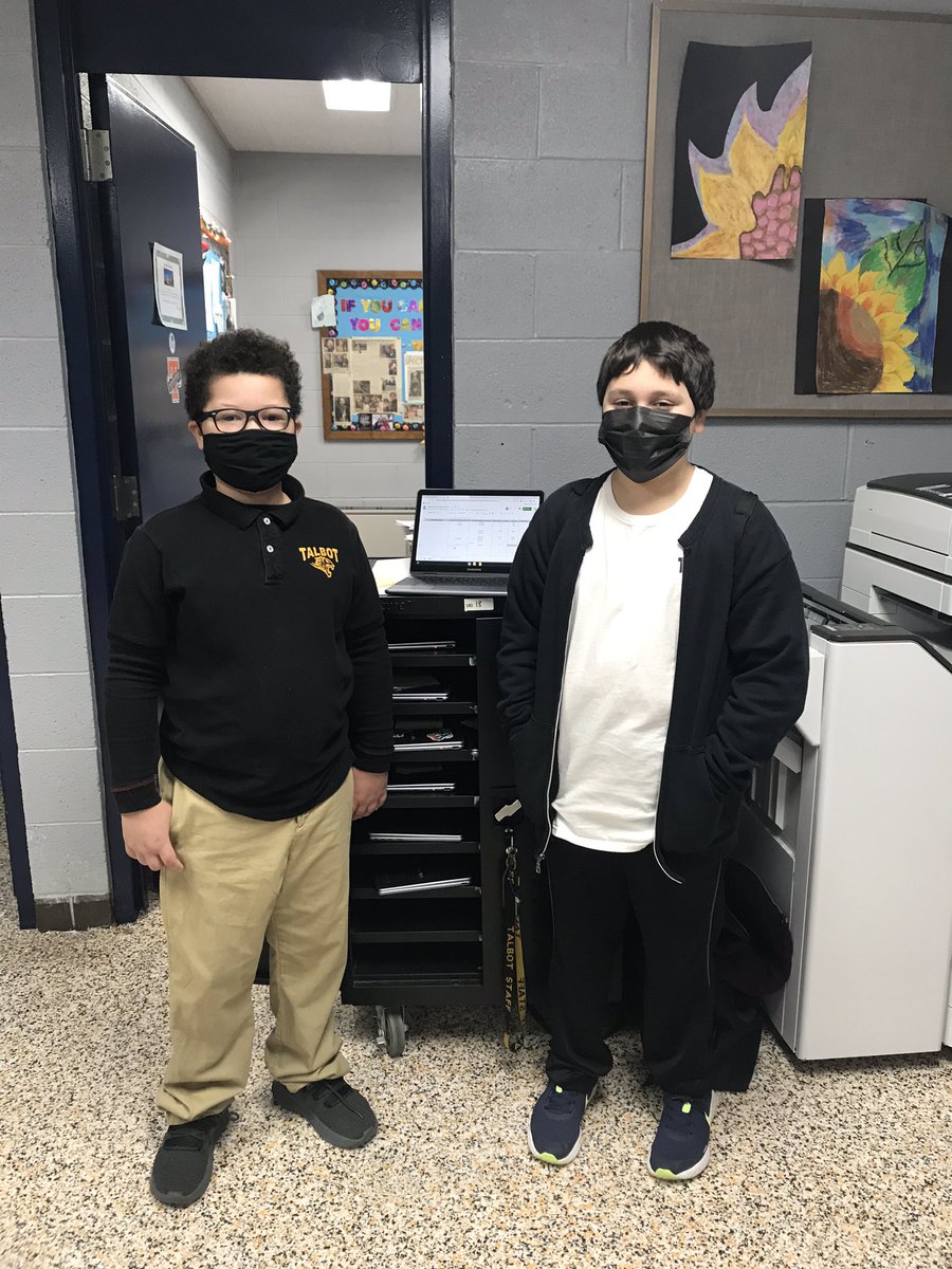 frps_Talbot's tweet image. Shout to two members of our @dpvils T4 #TalbotTigersTechTeam loaning out Chromebooks @tech_talbot