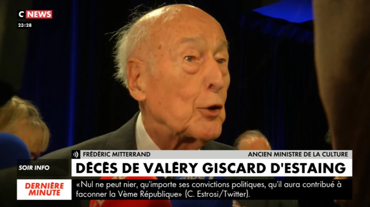 Frédéric Mitterrand : “Il me reprochait de ne pas venir le voir assez souvent. Il était content de parler avec un homme qui connaissait mieux la France d’aujourd’hui puisqu’il était très âgé.” Il lui fallait un petit jeune de 73 ans en prise avec la réalité sociale.