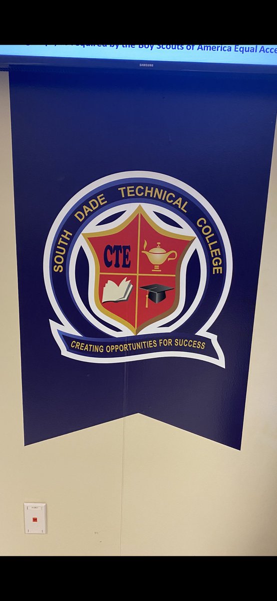 dade_south's tweet photo. Welcome to our Skills Center Campus! Education and safety first. Register for a career in a year! Call 305-247-7839. @SusanaMauri @LuisEDiazDEOA @MDCPSOperations #college #adults #attenddaily #worksoon https://t.co/bKKNifg2gH