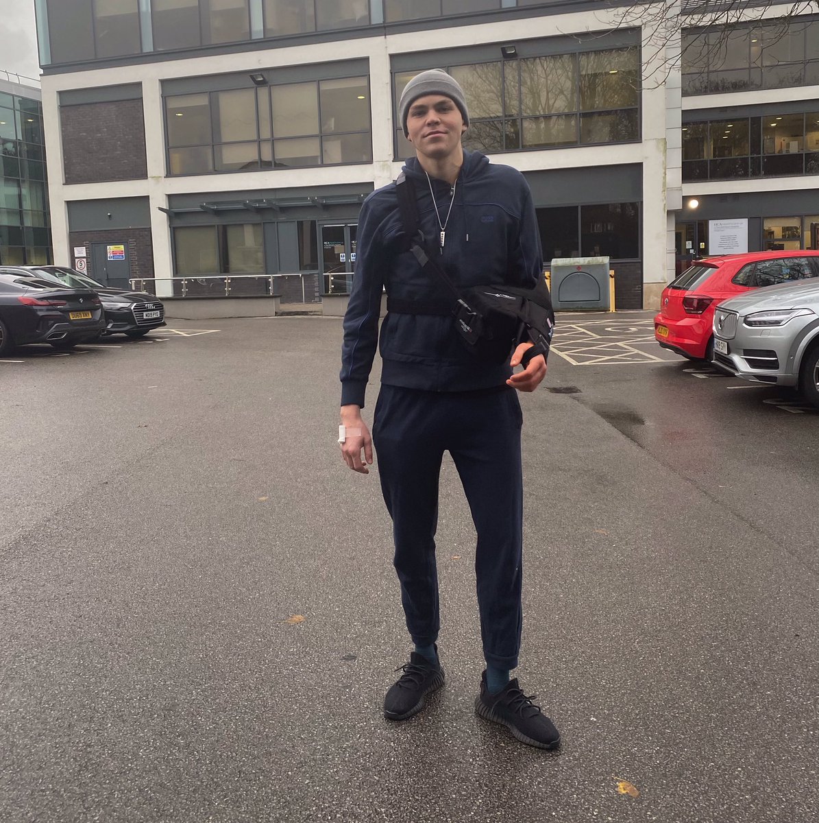 Shoulder op complete. Road to recovery 🙏🏼