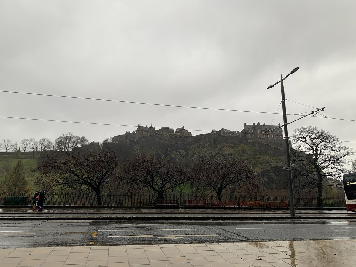 If someone shows you Scotland/Edinburgh with sun and clear blue skies; theyโre lying
This is the REAL Edinburgh here. Cloudy and raining like nobodies business ๐๐ https://t.co/xKzpuWlERB