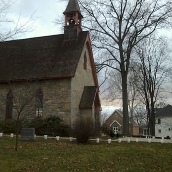 A drive tour of some of our African American historic sites can educate and inspire! This itinerary by historian Dr. Emilie Amt, can be done in a 1/2 day. While some sites have limited indoor visiting hours, most grounds are open during daylight hours. ow.ly/Em5i50CCcek