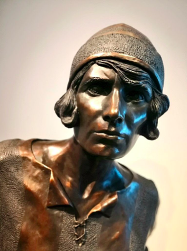 And what happened to Lily Parr? In 2002 she became the first women to be inducted into the English Hall of Fame and then in 2019 she became the first female footballer in England to be commemorated by a statue. True Greatness.