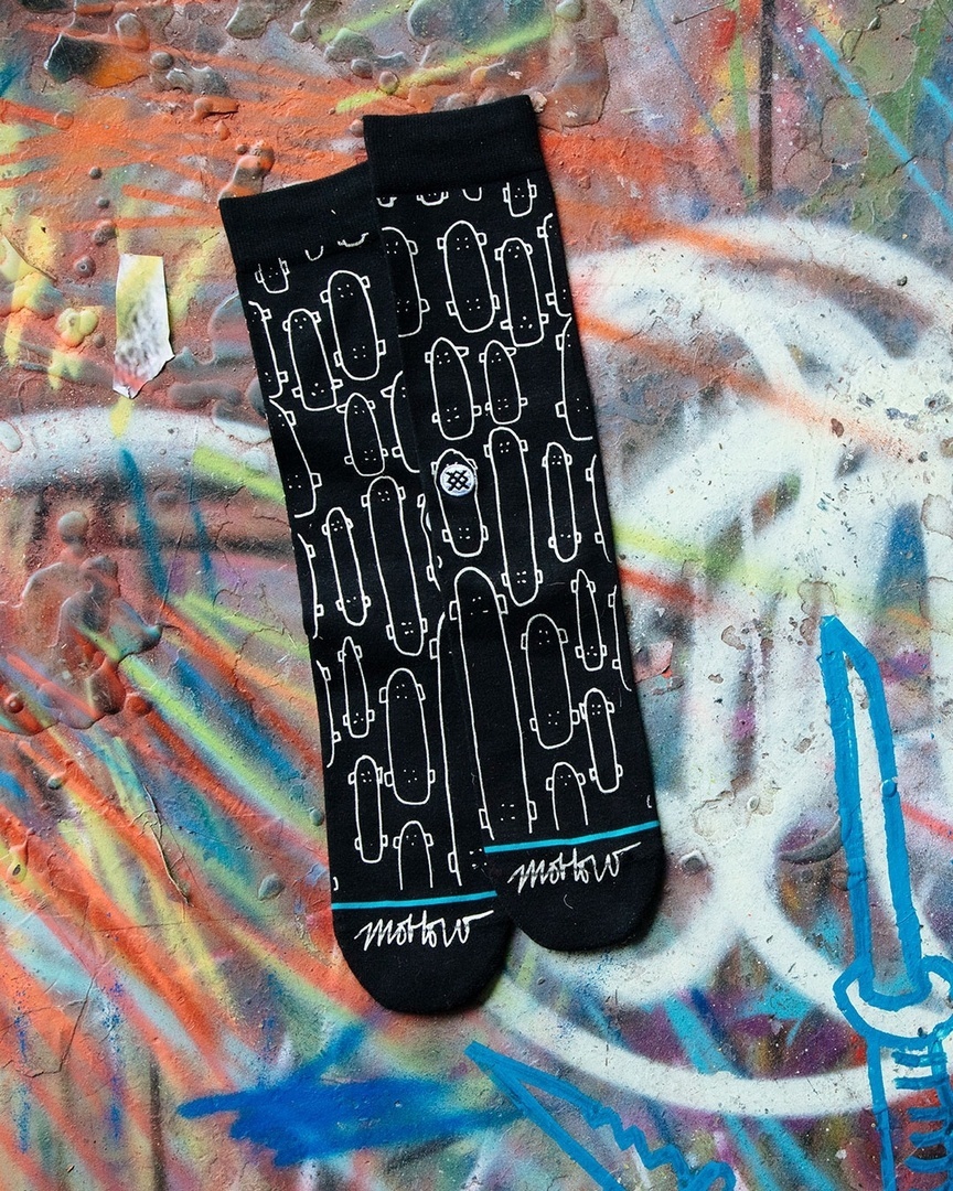 Stance_Chile's tweet image. Diseños en el punto 🔪

Solo quedan algunos pares de la última colección de firmas por el artista Mark Oblow. Consigue los tuyos con tu #Stance retail favorito🧦

#PunksandPoets
