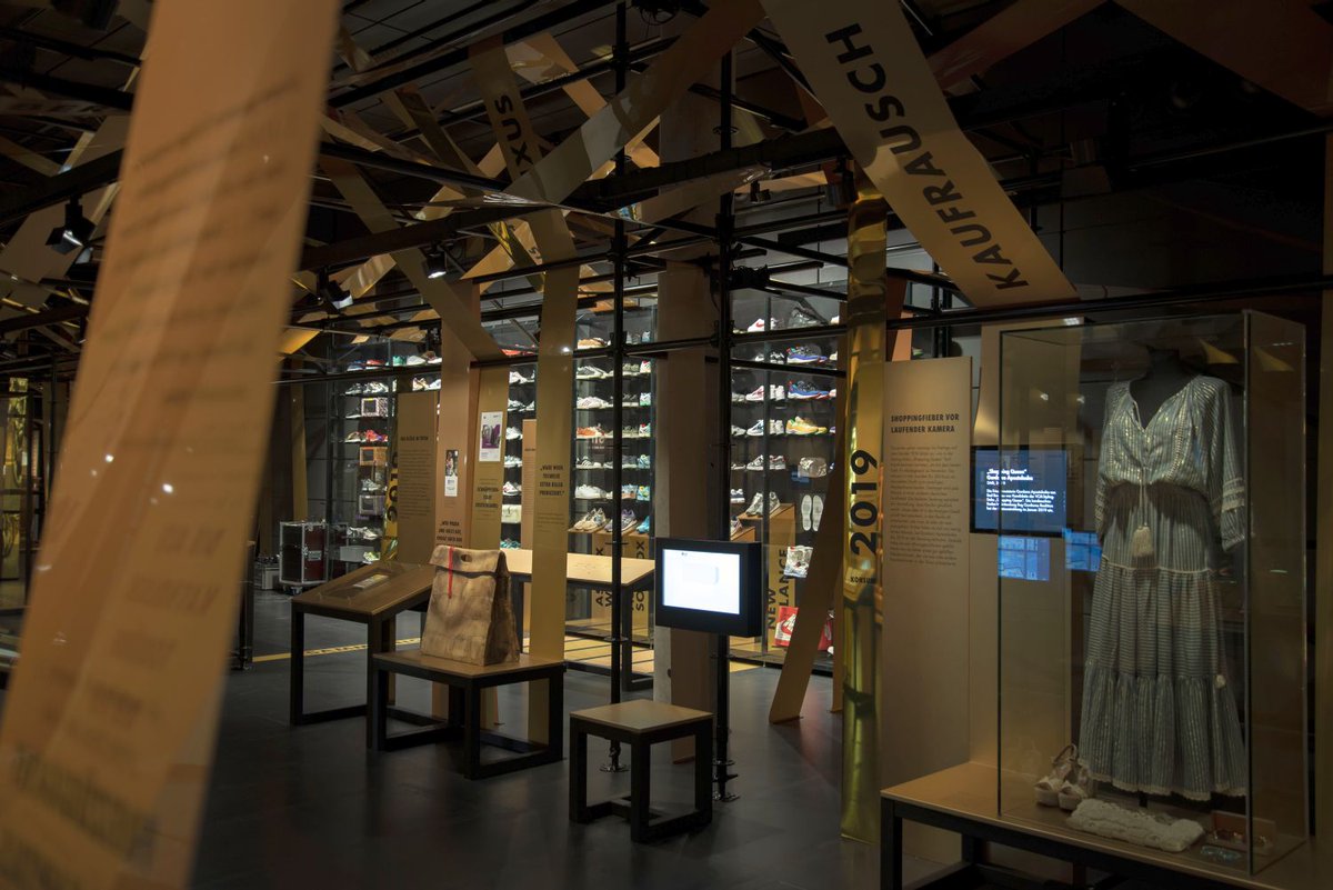 Endlich startet „Gier. Was uns bewegt“! Leider vorerst nicht im #hdgbw, sondern nur im Netz. Die Ausstellung ist aber schon fertig und wartet auf euch. Bis dahin könnt ihr auf gierhassliebe.de digital in die Schau hineinschnuppern. Viel Spaß! 
#gierhassliebe #closedbutopen