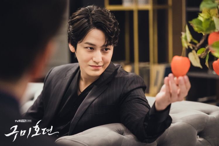 Of course, this is Kim Bum’s comeback drama. And I must say, he didn’t seem like he took a break for 2 years at all. You’ll love his character here, and he’s just perfect fit for it. The story behind his vengeful character will make you want to know more.