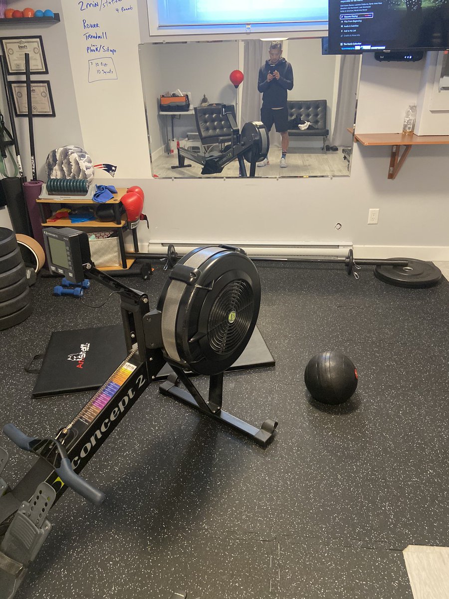 johnnygPhysio's tweet photo. New rower #concept2 &amp; slamball for the home gym! Pumped to work off the burgers and Pepsi :) https://t.co/kFJv7ljtQN