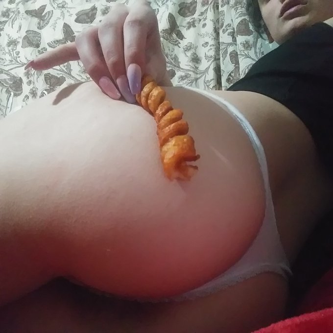 Do you think my ass is as yummy as curly fries?  Links below ⬇⬇⬇ https://t.co/fi7AQDfHrm<a href="/tag/onlyfans"class="tags"><span>#onlyfans</span></a>