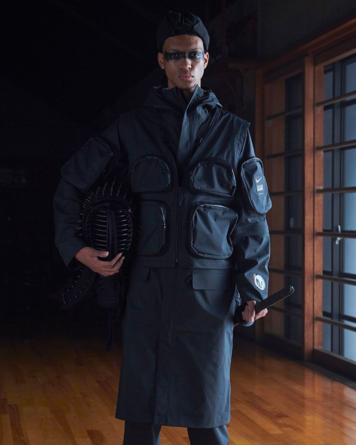 HYPEBEAST on X UNDERCOVER and Nike match up for a Kendo inspired holiday capsule featuring a concise two piece set of modular hi tech apparel. Photo Nike Learn more https t 1jLKBIW3le https t Ae...
