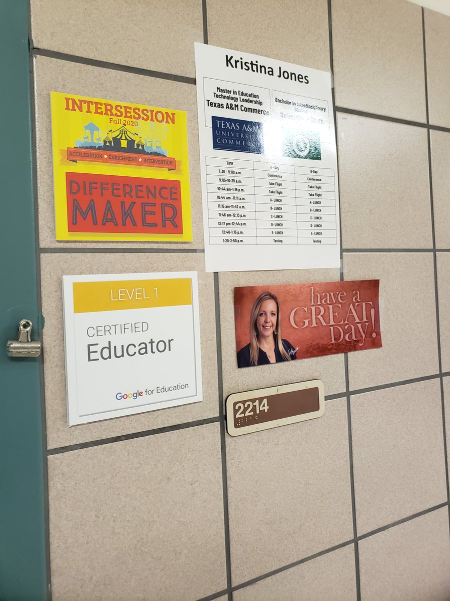 loveknjones's tweet image. My door makes me happy. #Eagle #differencemaker #googleeducator @RHS_Eagles