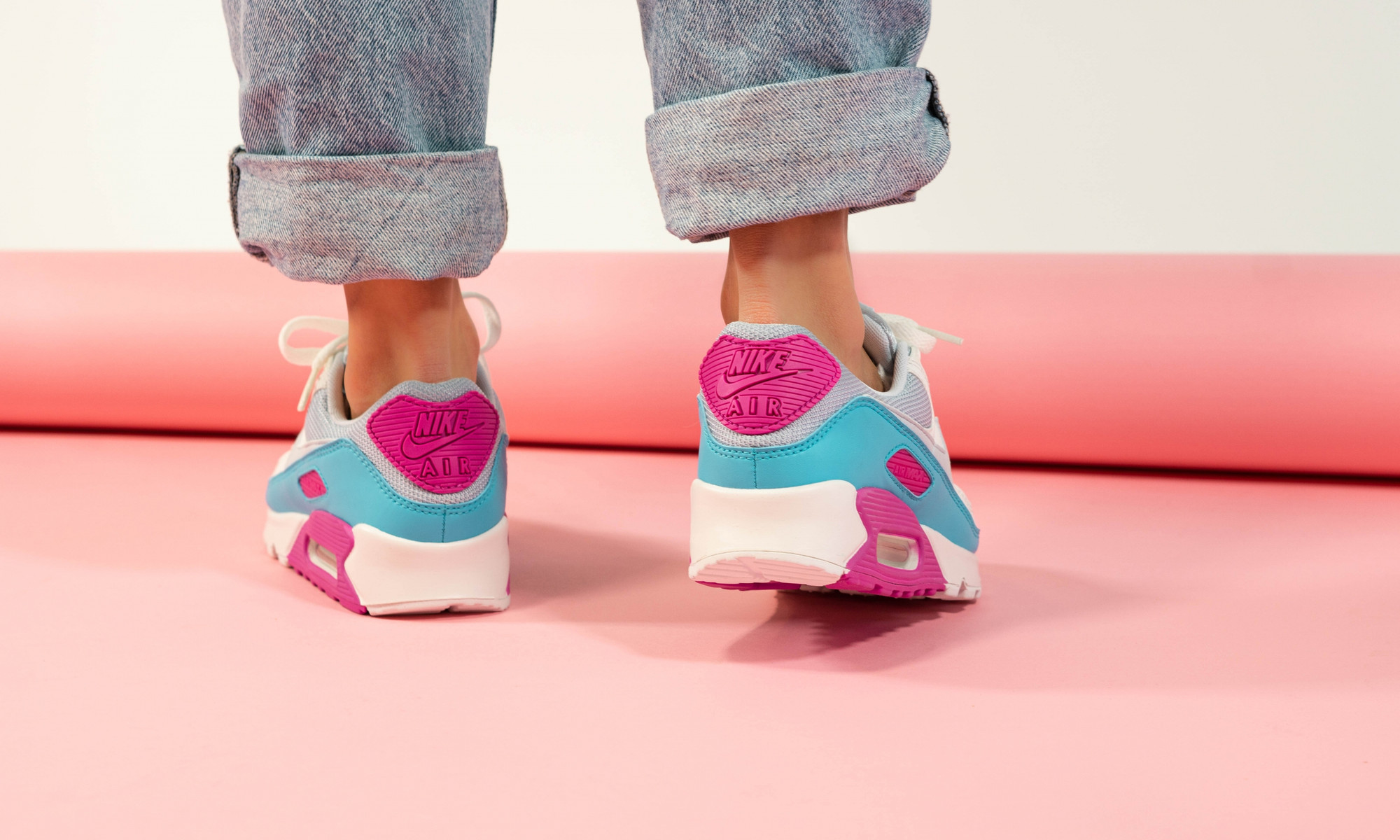 Neon blue cheap air max