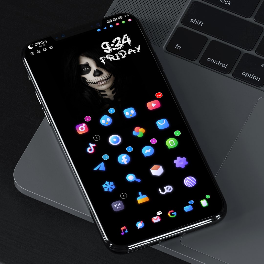AngeloGroneAL's tweet photo. π₯ Good Morning π₯ πβπΎπ΅πͺ
#HS
#Gateau by @StevSarm
#Widget Adexa by @cachetes092
#StatusBar
#NiceBarX by @NiceiOs
#FaintStatusBar by @Sodaisidiot
#ColorFlow by @DavidJGoldman
#RevaUI BY @alolastmoment
#N95 by @EthanWhited
#Song #BitterSweetShymphony https://t.co/QeI13EXv3e