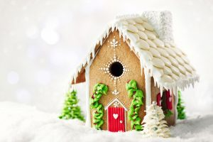Crosby's Gingerbread Trail is in Market Square, and many of the shops are in competition for a $100.00 MSq Gift Certificate by having a gingerbread house contest! Vote for your favourite on our FB:  facebook.com/MarketSquareSJ…