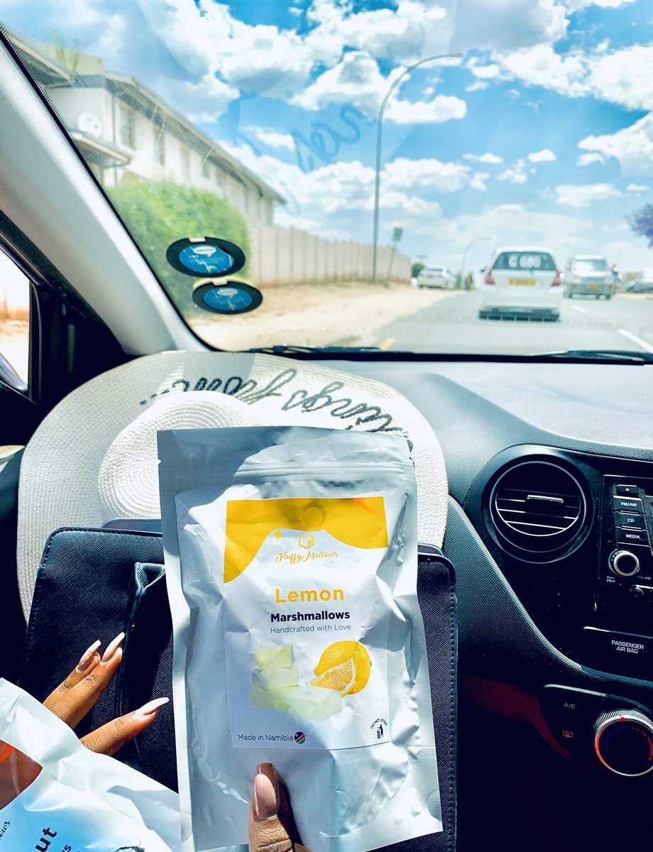 _fluffy_mallows's tweet photo. Your travel companion.
#Namibia #fluffymallows https://t.co/LAoG8ltvwT
