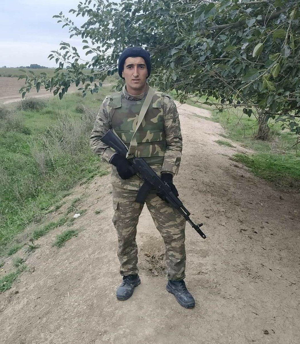 Elyanor45374020's tweet photo. #VictoriousAzerbaijaniHeroes2783 
#VictoriousAzerbaijaniHeroes
#KharabakhisAzerbaijan 

Şəhid Ürfan Orucov ❤️🇦🇿 https://t.co/whvHz3uZfn