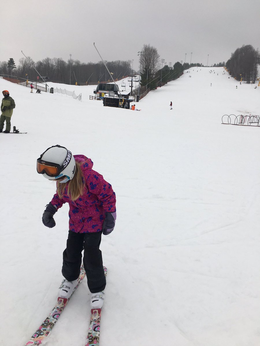 Opening day at the hill 😊 💕 <a href="/MtStLouis/">MtStLouisMoonstone</a>