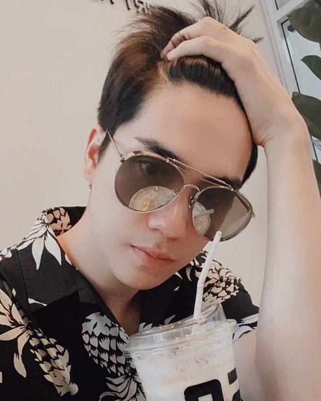EyesOnTEe's tweet photo. ⛅GOOD MORNING SATURDAY⛅
ตื่นยังน้าาา ตื่นมาช้อป 12.12 กันเร็วววว😎😁💸

//ขอให้เป็นอีกวันที่ดีต่อใจ ทำอะไรก็สู้ๆน้าาาา✌😊
@Tee_Jaruji
#TEeThanapon https://t.co/R9zzdU2mMi
