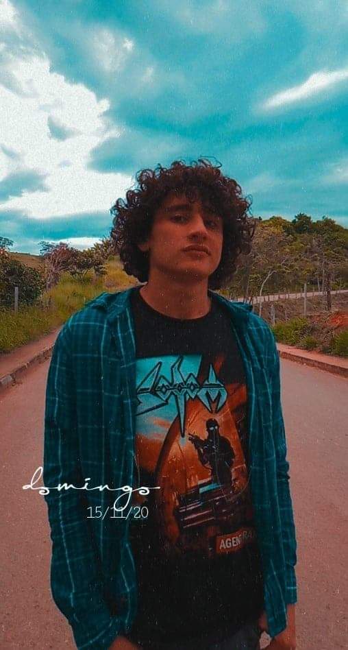 Futurama shahridan Emmi Vongning porno videosi