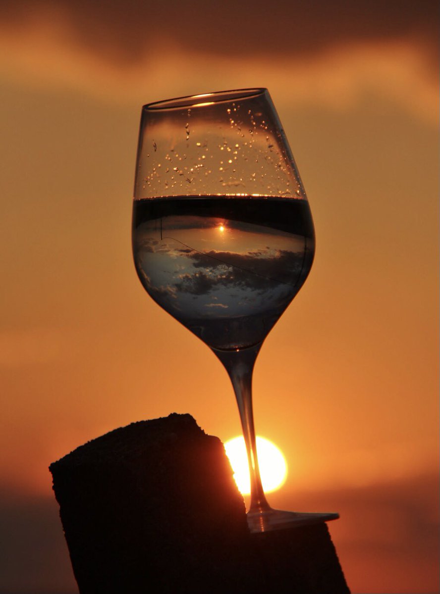 “#Wine is sunlight, held together by water”
.
#PhotoOfTheDay #sunset #nature <a href="/GoogleExpertUK/">Susan Dolan</a> <a href="/CaraMiaSG/">✨Cara Mia✨</a> <a href="/suziday123/">Suzi Day</a> <a href="/tuf2beme/">Stephanie C</a> <a href="/always5star/">Always5Star</a> @Coolmon2009 <a href="/damewine/">Cathrine Todd</a> <a href="/_drazzari/">Dave Razzari</a> <a href="/talkavino/">Talk-a-Vino</a> <a href="/FoodieWineLover/">Gina Martino Z. Food & Wine Blog | Cookbook Author</a> <a href="/winewankers/">The Wine Wankers 🍾🤛🎉🥂</a> <a href="/pietrosd/">🍾🍷PIETROVINI🍷🍾</a> <a href="/jflorez/">Joe Florez</a> <a href="/SteveKubota/">Steve Kubota 🇨🇦</a> <a href="/nineov/">Katherine Rosewell</a>
#photograghy : Alina Iancu