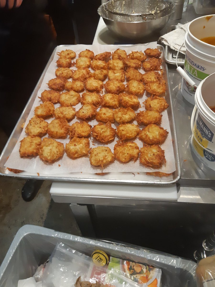 CantineBar's tweet image. Bizzy day!