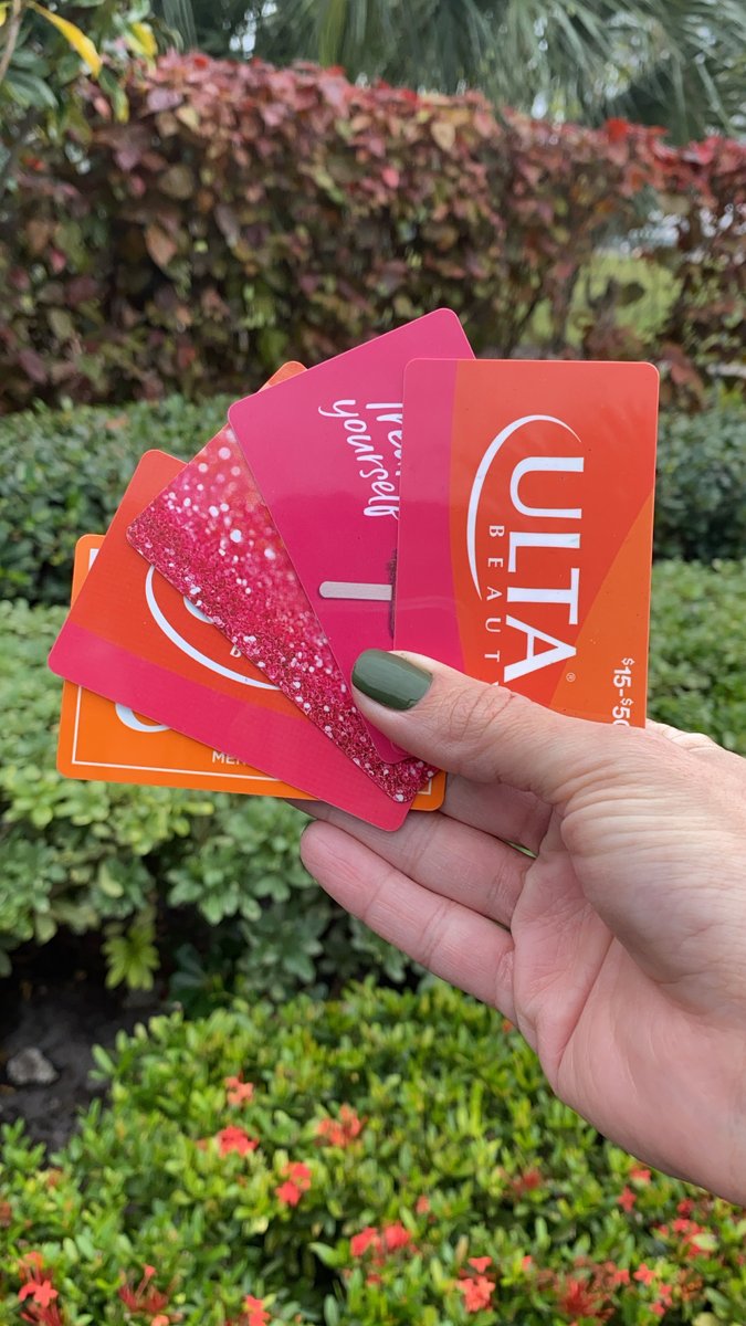 OFRACosmetics's tweet photo. #Ofragiftmas Day 5⃣: @ultabeauty gift cards. 5⃣ lucky ppl will each win a $100 gift card to @ultabeauty ! All you have to do is 1⃣Follow us 2⃣Tell us what's on your wishlist 3⃣Retweet this tweet. Winners will be announced in 24 hrs ❤️#giveaway https://t.co/7v9p3nAlPO