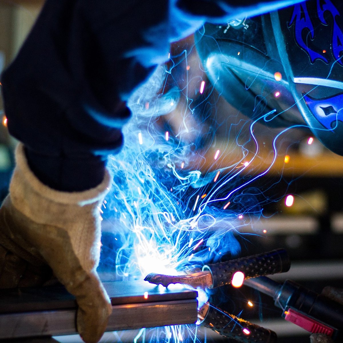 Metal fabrication services in Toronto are numerous. However, not all metal fabrication companies are the same.

Here’s what to look for in order to get the best fabrication services: bit.ly/3aarAWS 🔗

#metalfabrication #sheetmetal